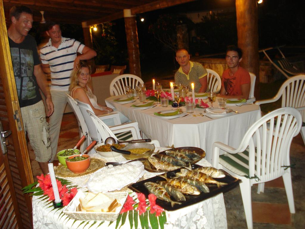 Cote Sud - Unique Villa & Bungalows Intendance Road Takamaka Стая снимка